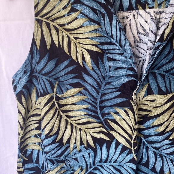 For Cynthia Linen Blend Sleeveless Top with Pockets. Size M - Picture 7 of 8